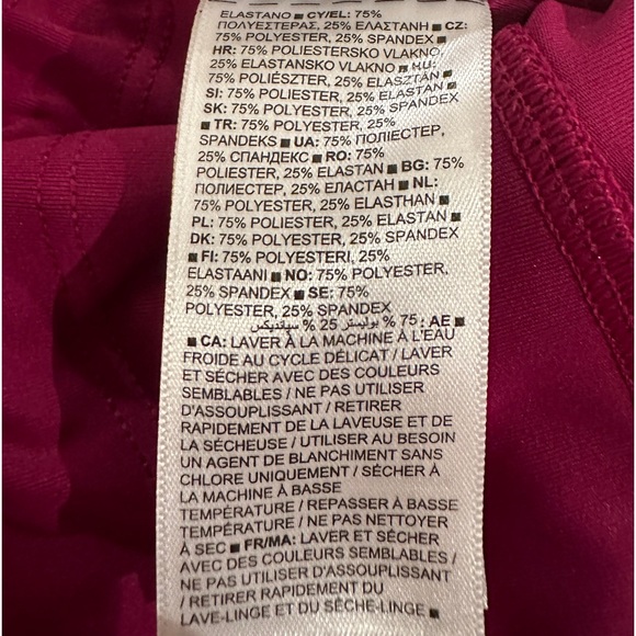 Athleta leggings with pockets size  XS.              Colour- Bordeaux like new - Picture 7 of 8